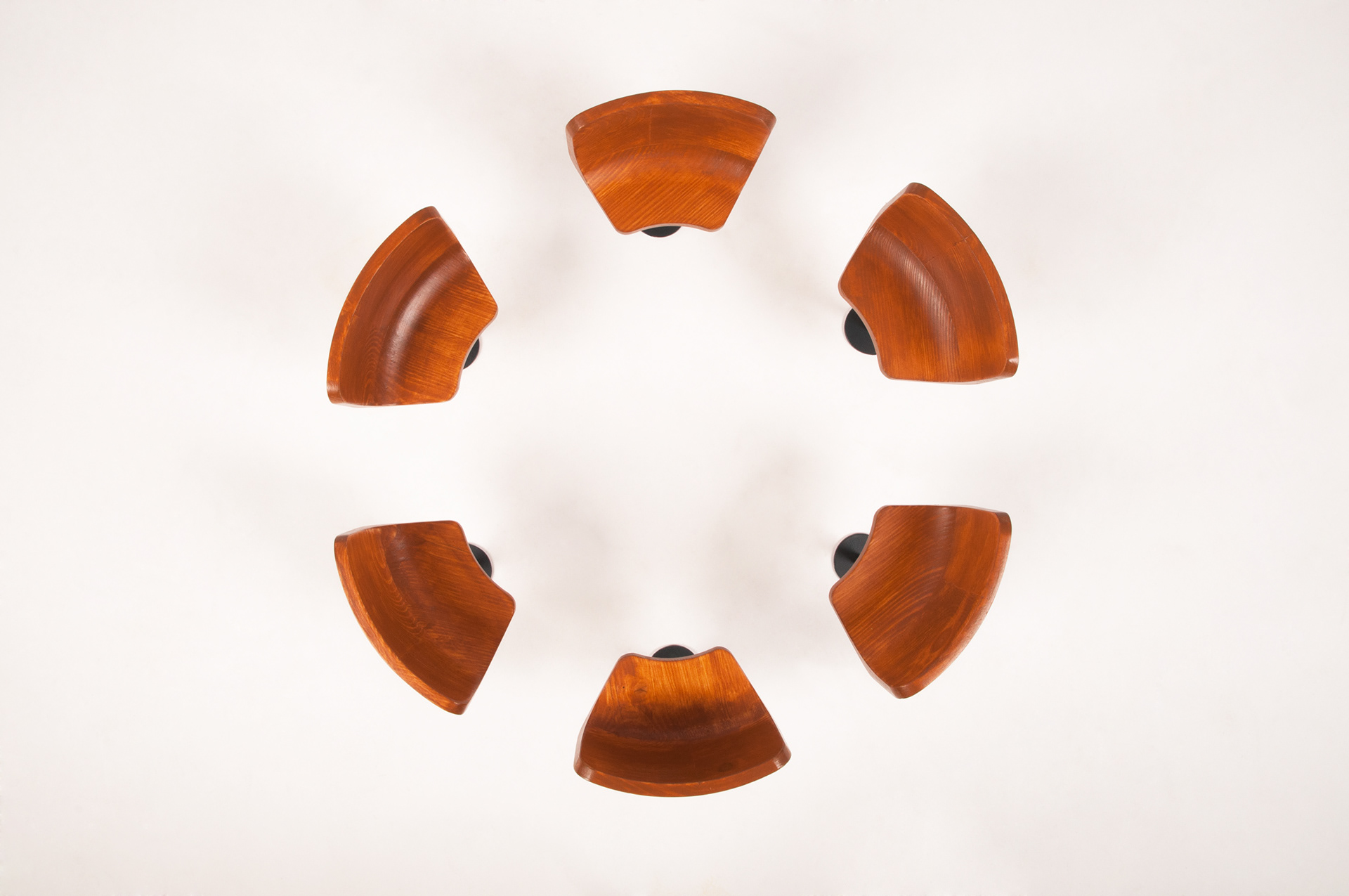 Turningchairs  个体主义与集体主义-5