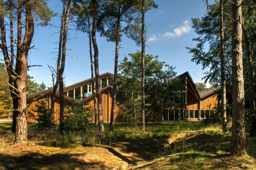 荷兰乡村风格高尔夫俱乐部设计-14