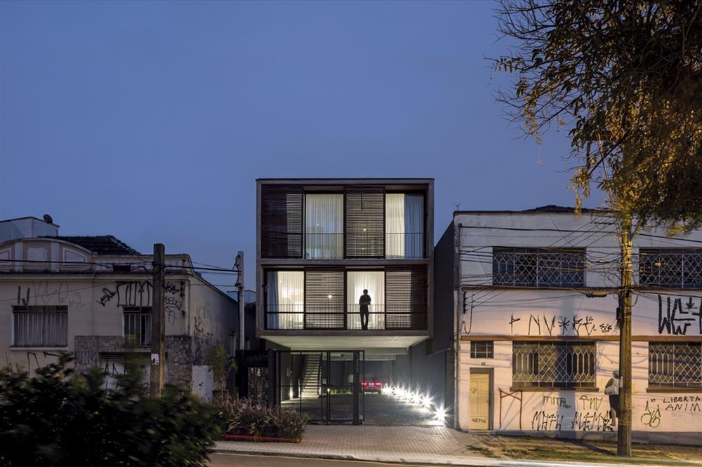 巴西简约住宅楼-1