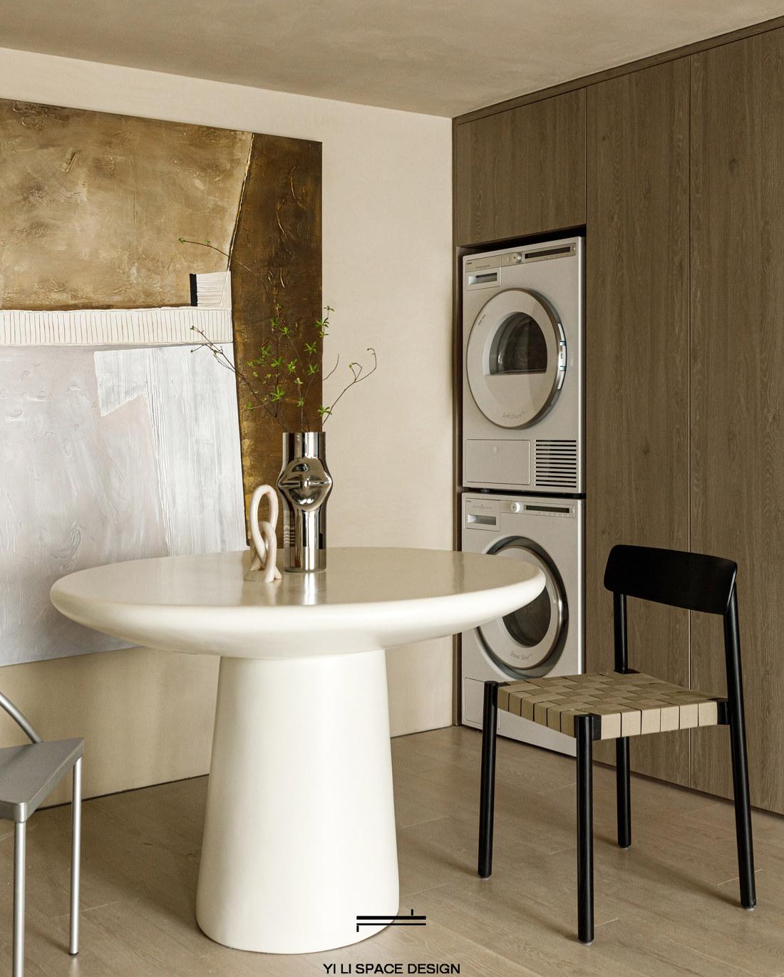 油画质感小户型设计,打造互动式空间-12