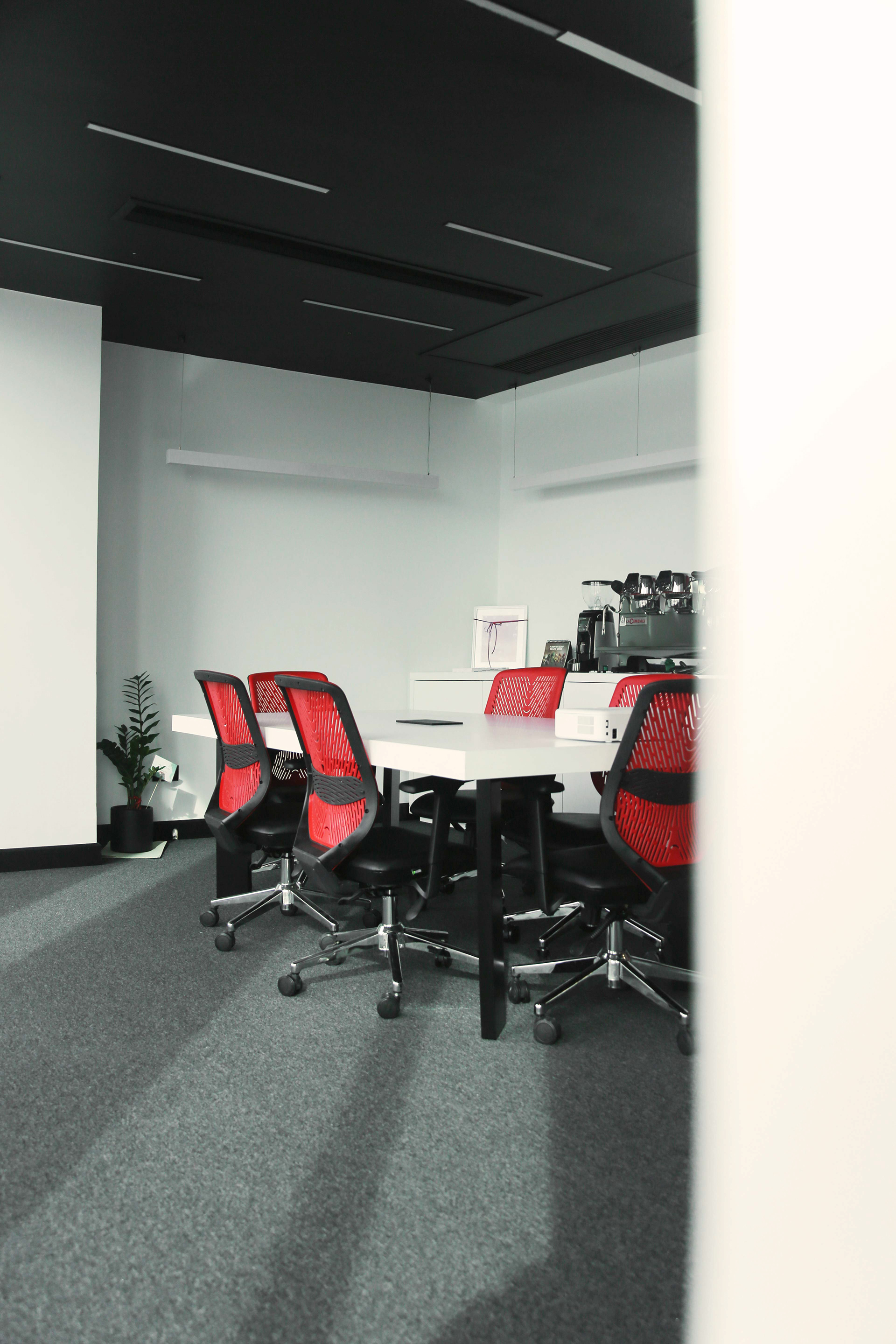 Garnish Red & Black 室内设计丨伊朗-6