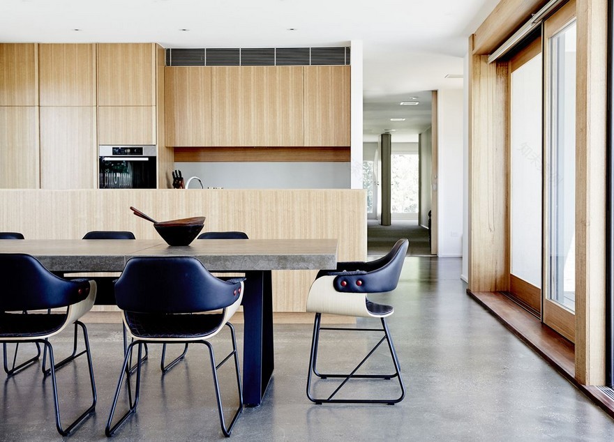 70’s Rural Victorian House Renovated for Comfortable Interior and Durable Functionality-9