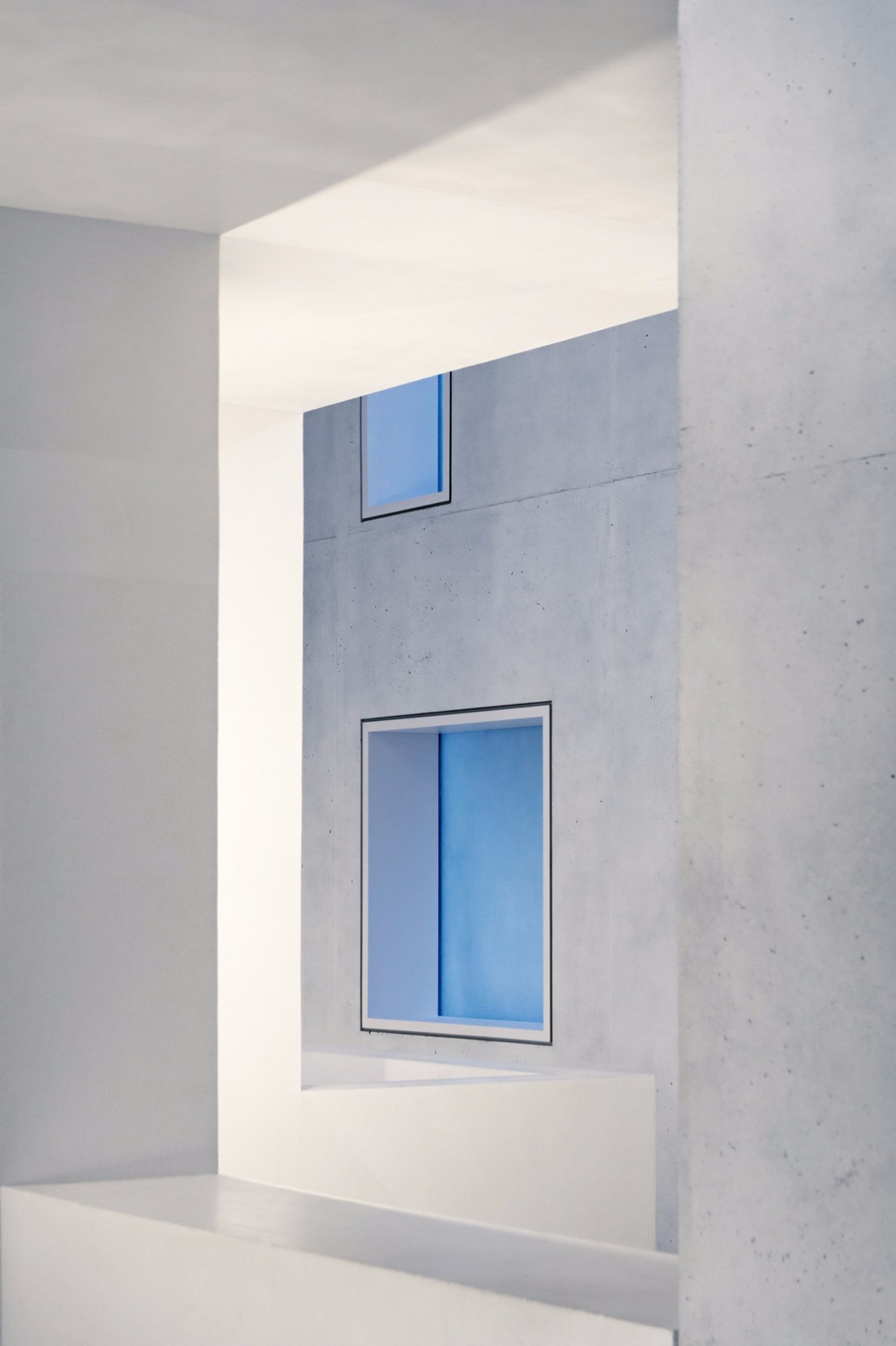 包豪斯建筑风格的光影与功能之美-1