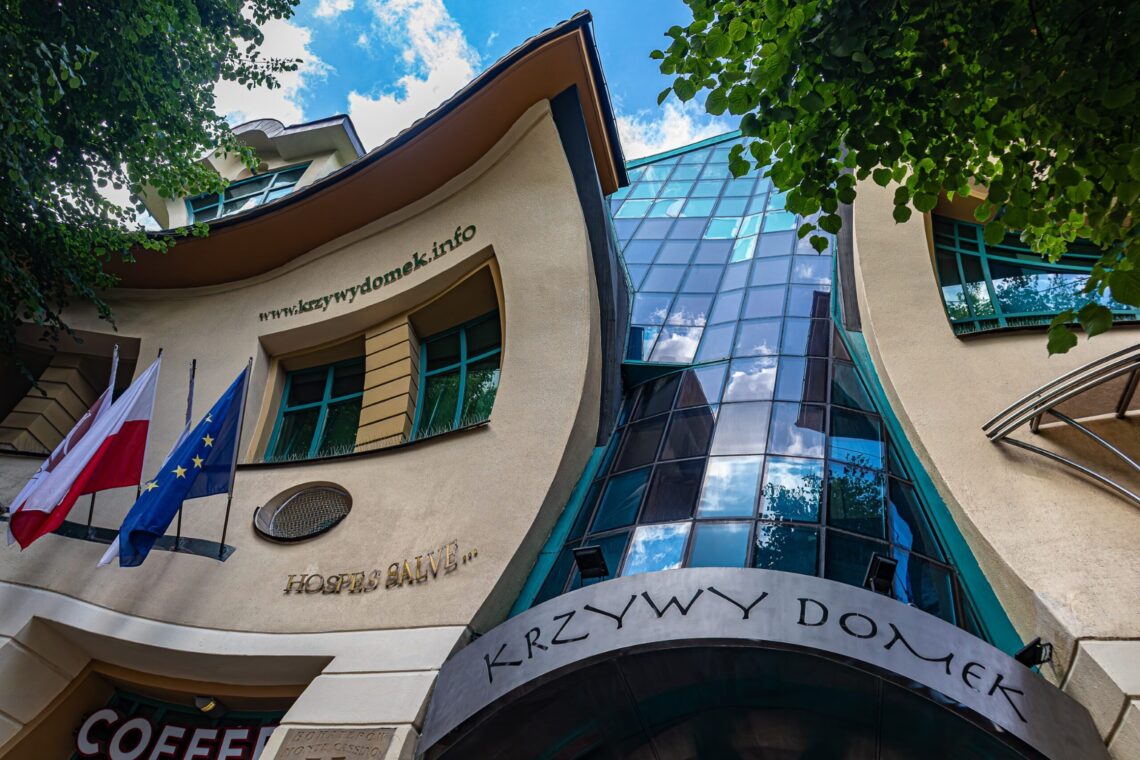 Krzywy Domek (Crooked House) / Szotynscy & Zaleski-20