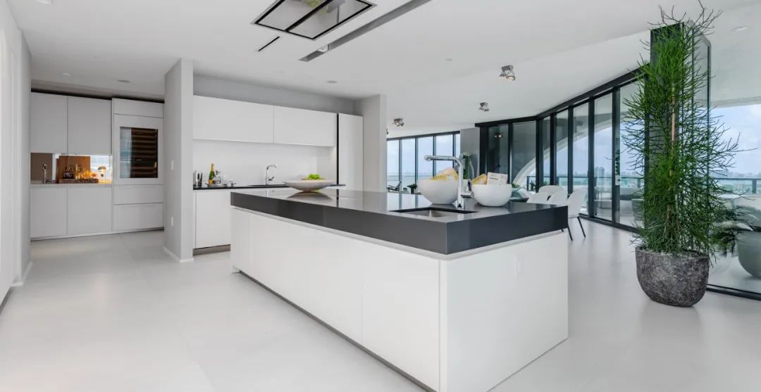 贝克汉姆 1.7 亿豪宅揭秘，迈阿密 One Thousand Museum 顶层公寓-101