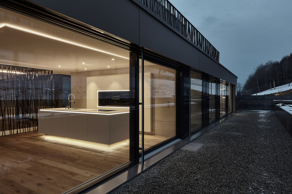 瑞士 Berna 住宅 | 融入景观的三层雕塑式建筑-34