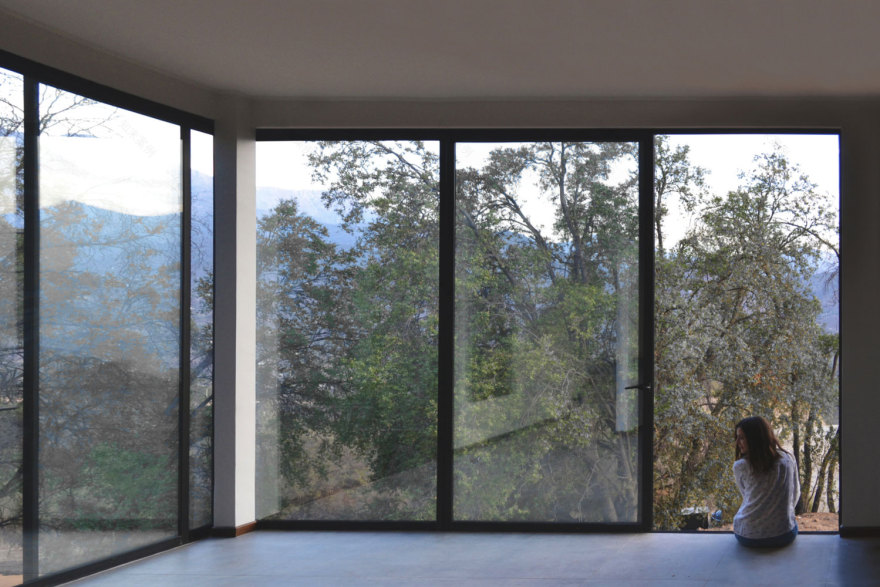 智利瓦尔帕莱索 90 平米现代度假屋,木质与玻璃的生态对话-18