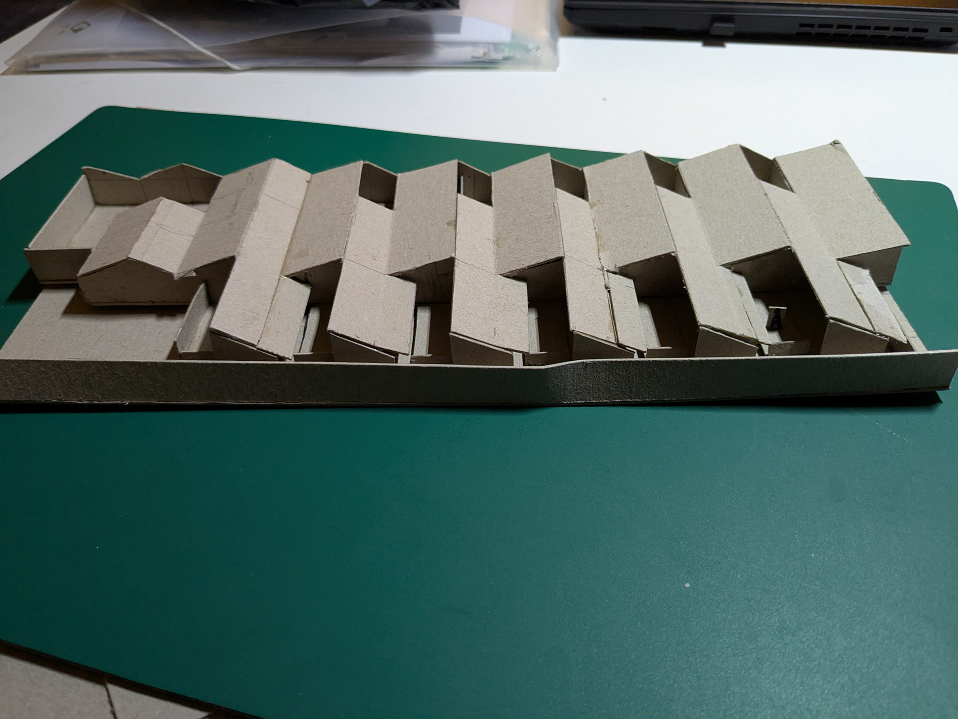 Siete casas en Parque Patricios (2025, A2 FADU UBA)-12