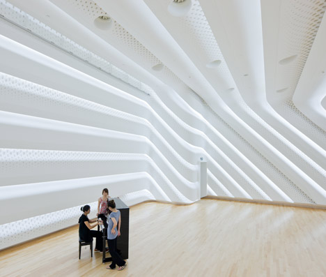 Guangzhou Opera House by Zaha Hadid Architects | Dezeen-34