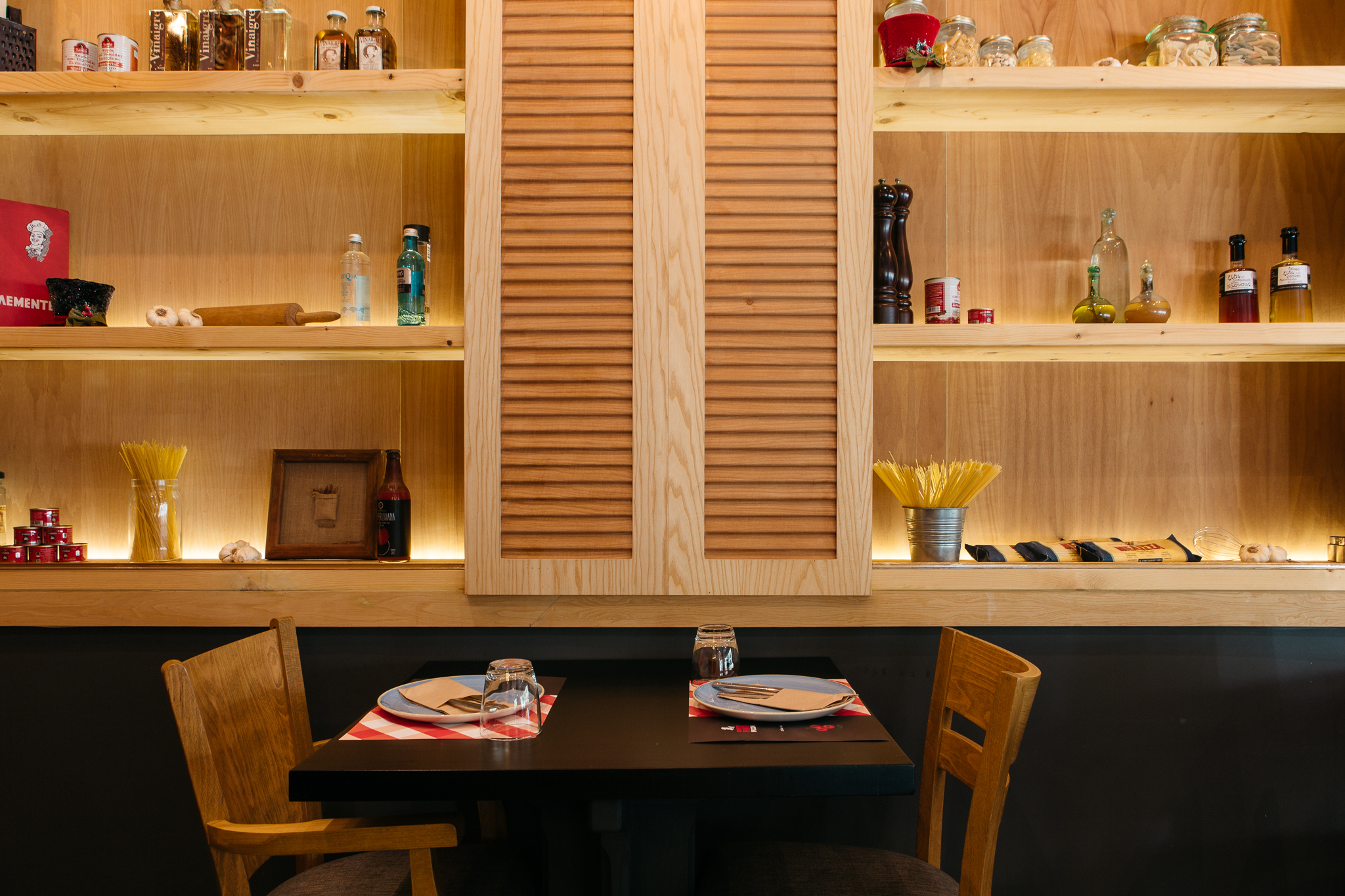 波尔图菲诺比萨店 | 地中海风情与意大利建筑的完美结合-8