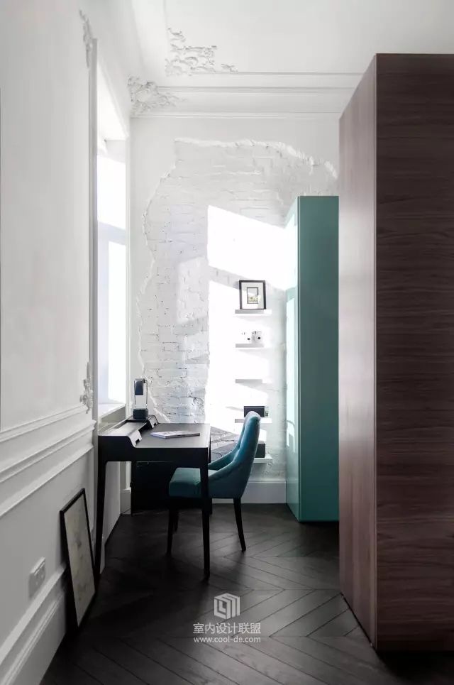 软装陈设如此精彩的基辅公寓-16