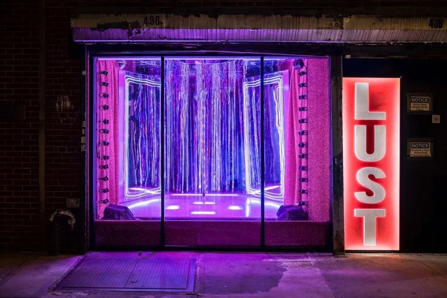 “七大罪”夏季戏剧活动户外舞台布景设计丨美国曼哈顿丨Rockwell Group-0