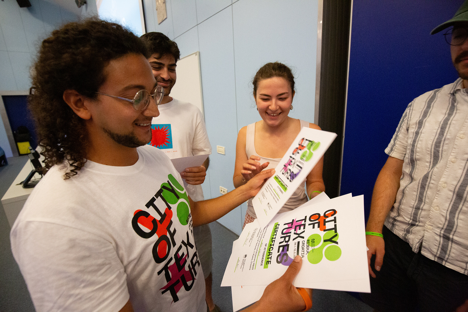 里耶卡25号警笛汤（注：由于SIREN SOUP不太明确确切含义，警笛汤可能不太符合实际情况，这里是按字面进行翻译，若有更多背景信息可使翻译更准确） 丨Mo Abdelbary等11人组成的SSS Crew-112