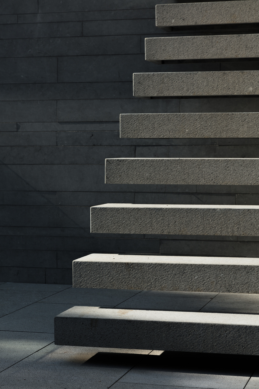 联排别墅市中心区丨保加利亚鲁塞丨JUMA architects-27