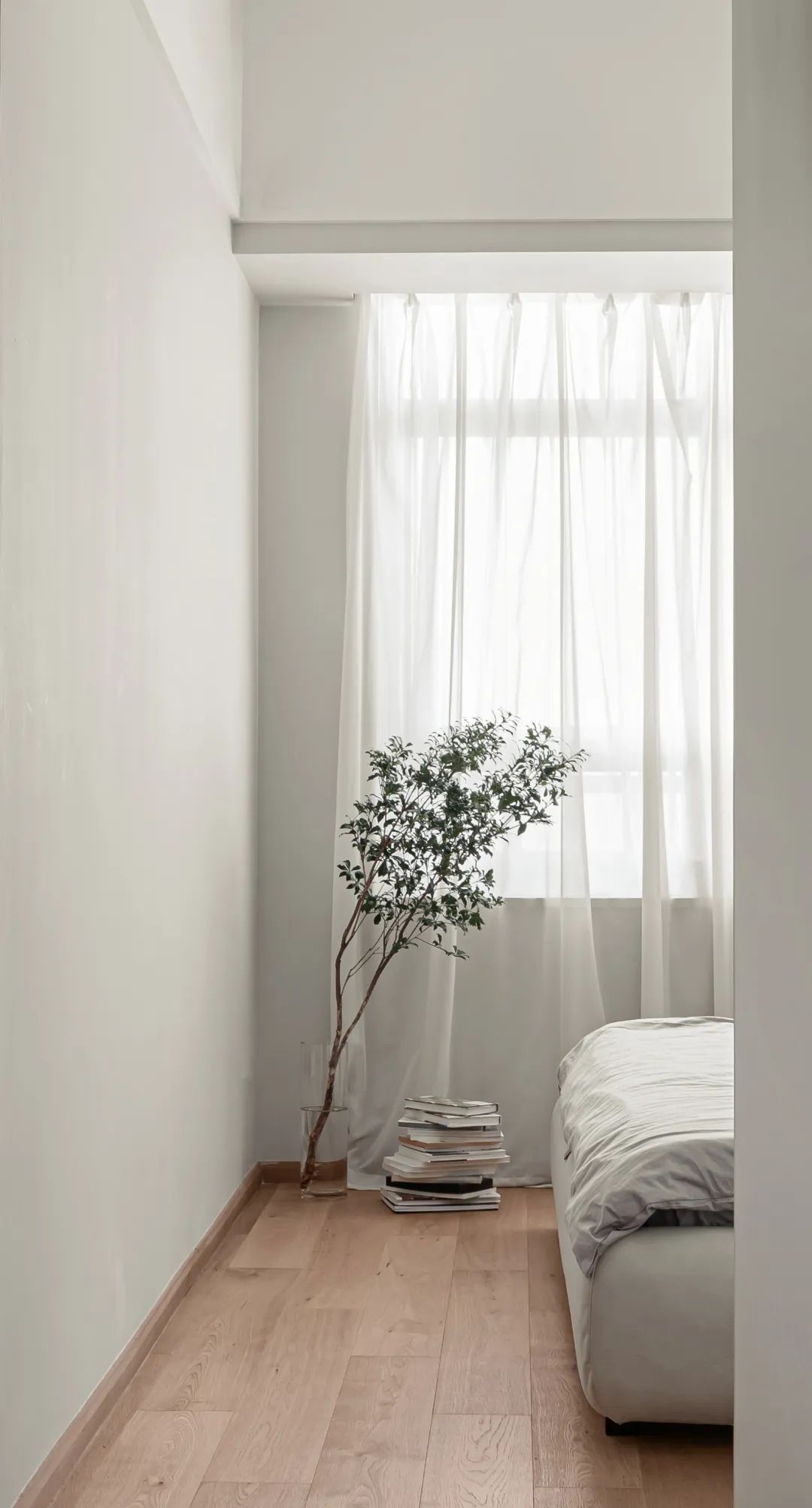 轻灰+原木格调，克制的温柔美-39