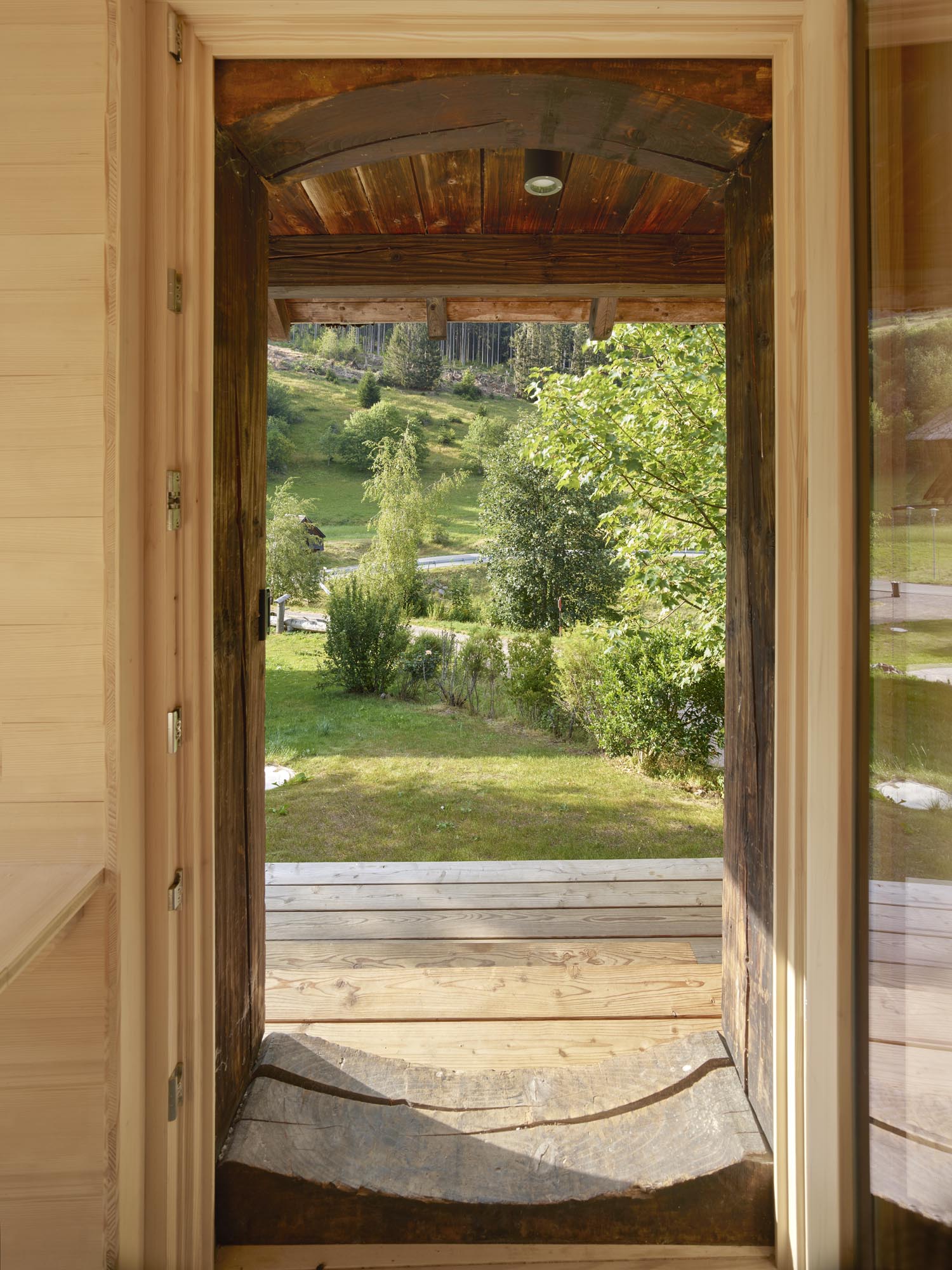 德国黑森林 1000 米高空的环保小屋-45