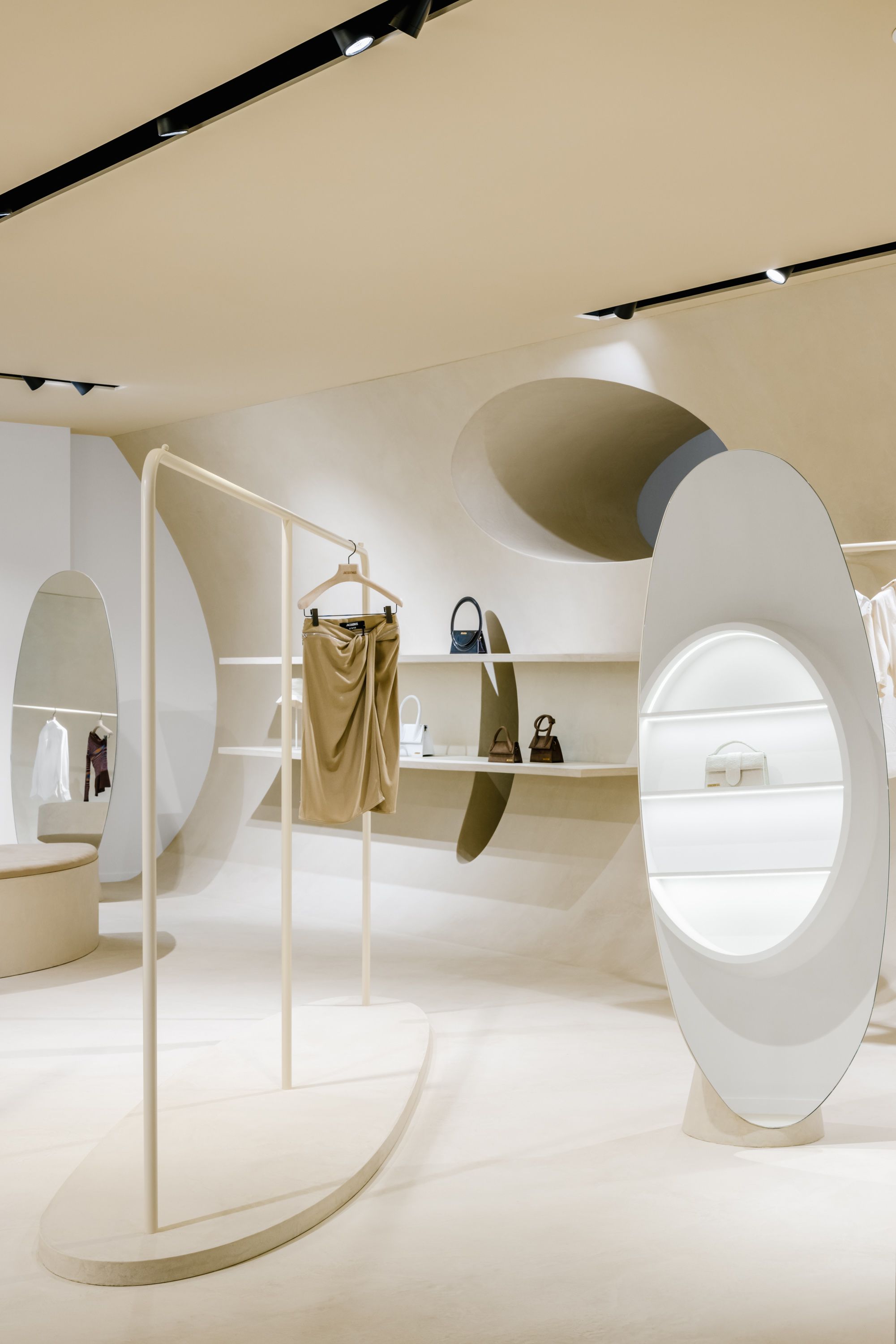 Jacquemus 巴黎伦敦旗舰店-13