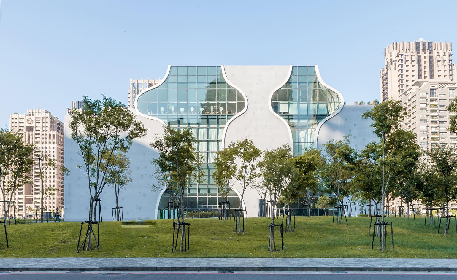 the national taichung theatre is an organism which breathes culture and sustainability-1