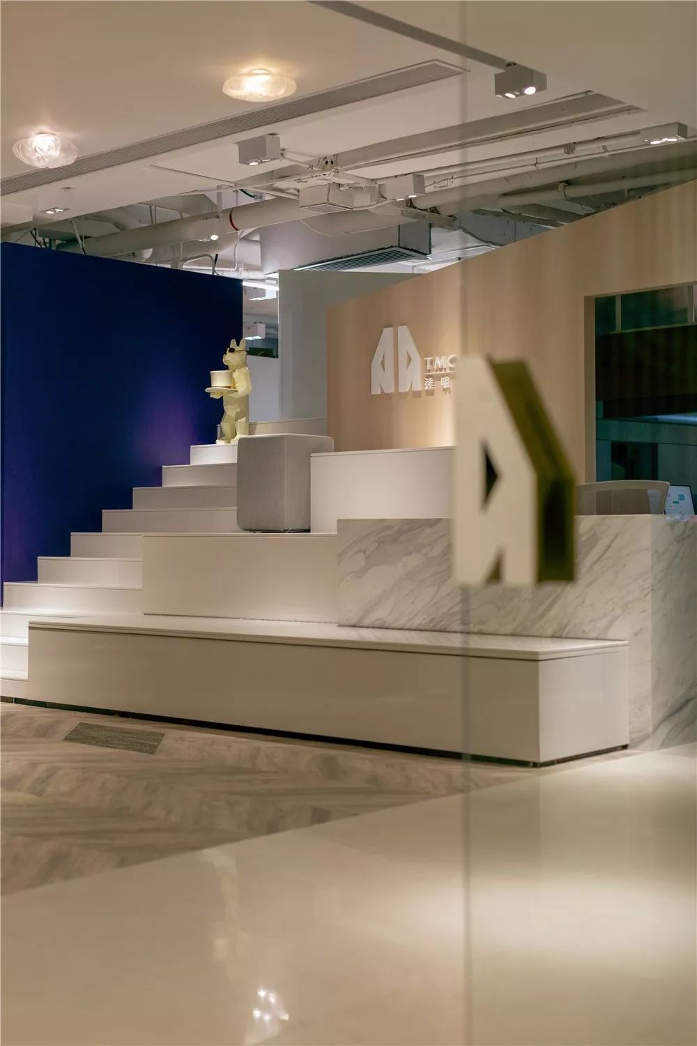 达明·纸间画廊 | 剧场式办公空间,展现品牌活力-23