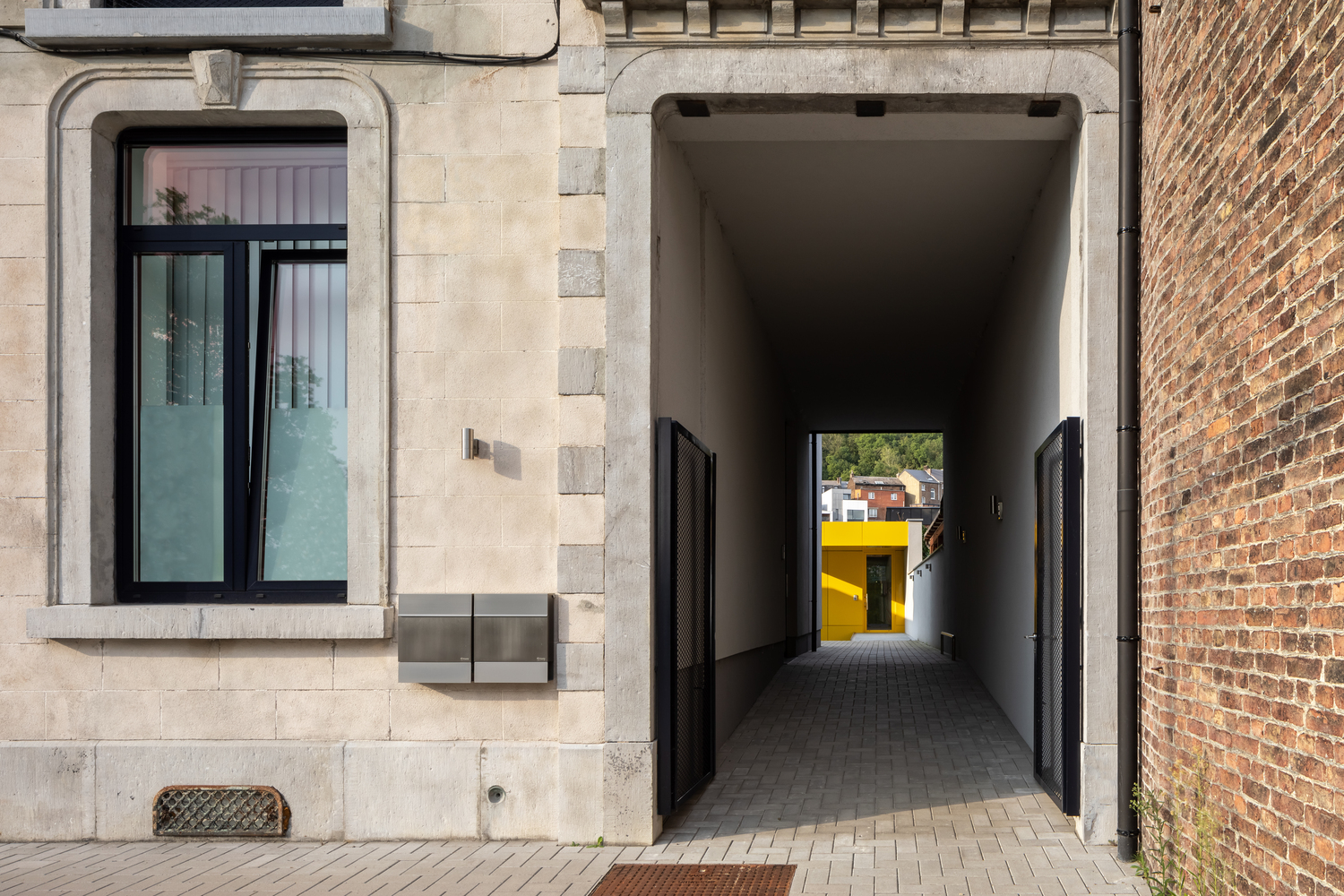 Yellow Submarine Pavilion | 沉浸式互动体验的艺术空间-11