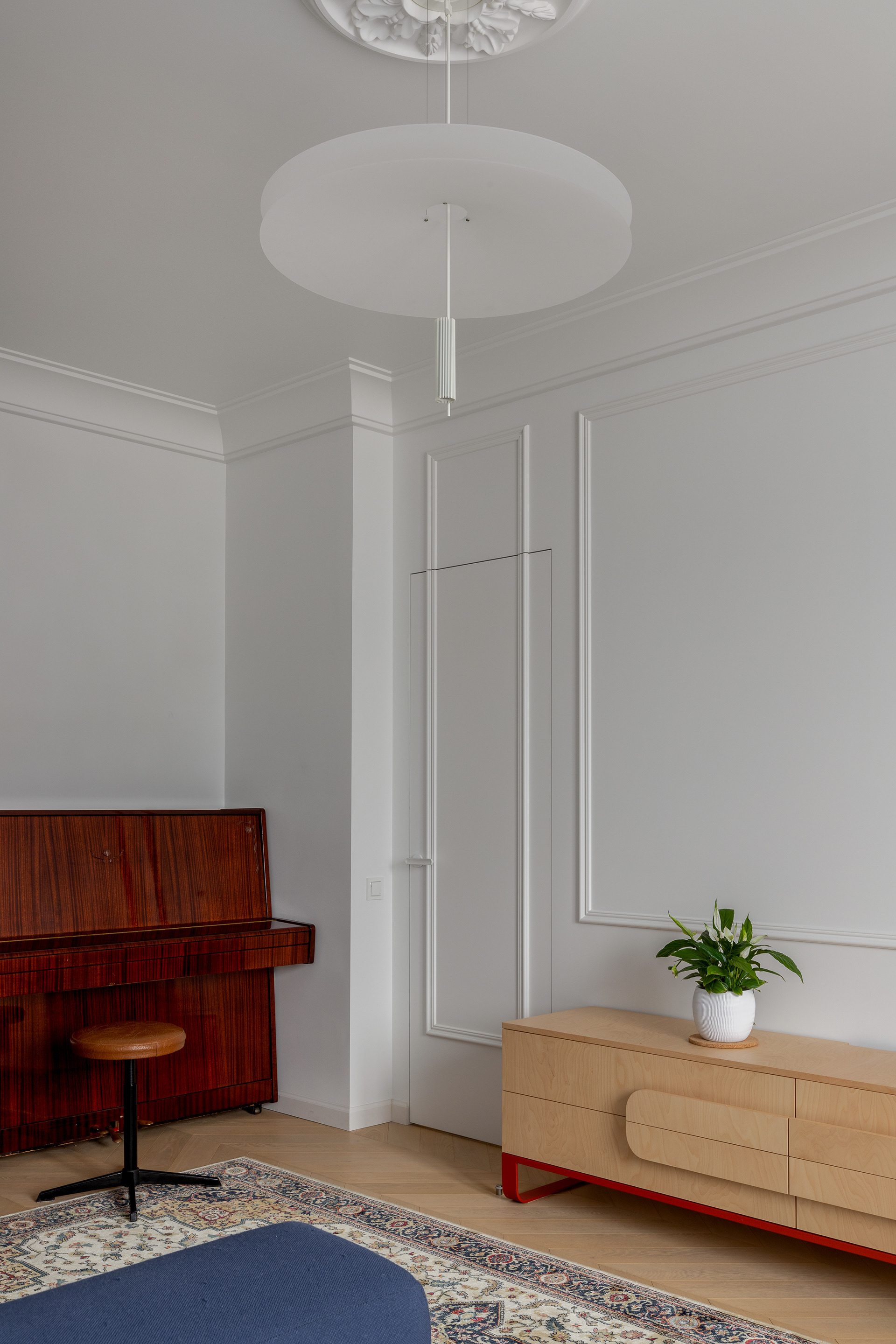 明亮的室内环境丨白俄罗斯明斯克丨Roman Mohammad,Alexey Korablev-8