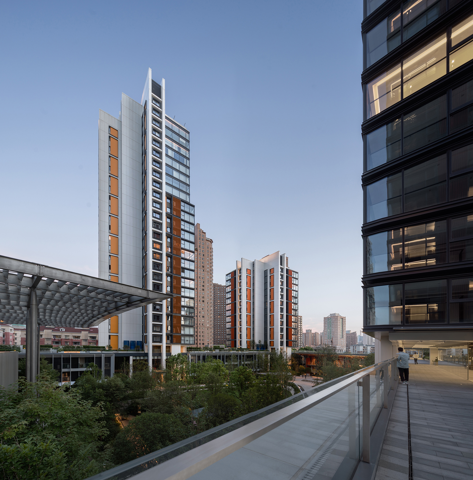 RSHP+中房建筑新作：上海中兴路一号，住宅中的高技派-13