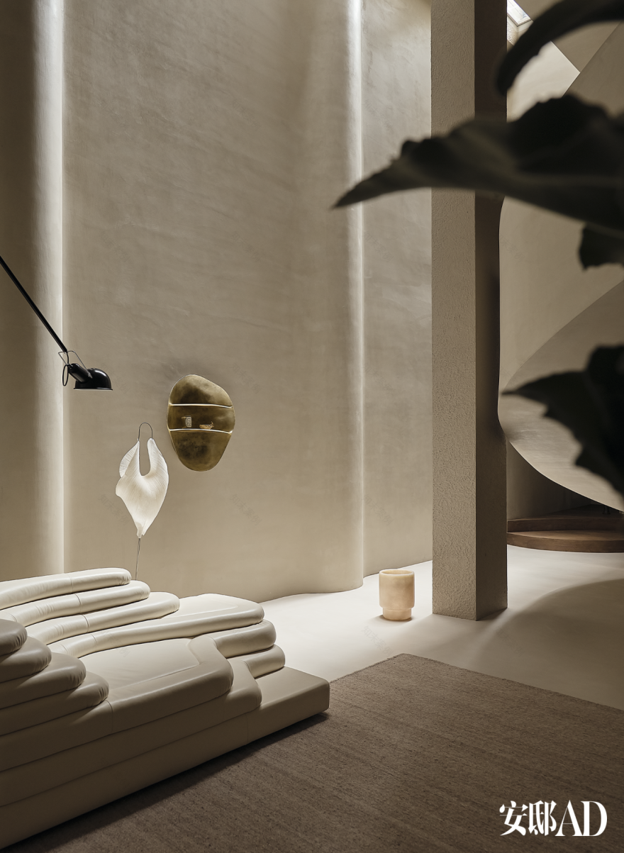 米兰归来的时装设计师,在家中“剪裁”静谧的东方-8