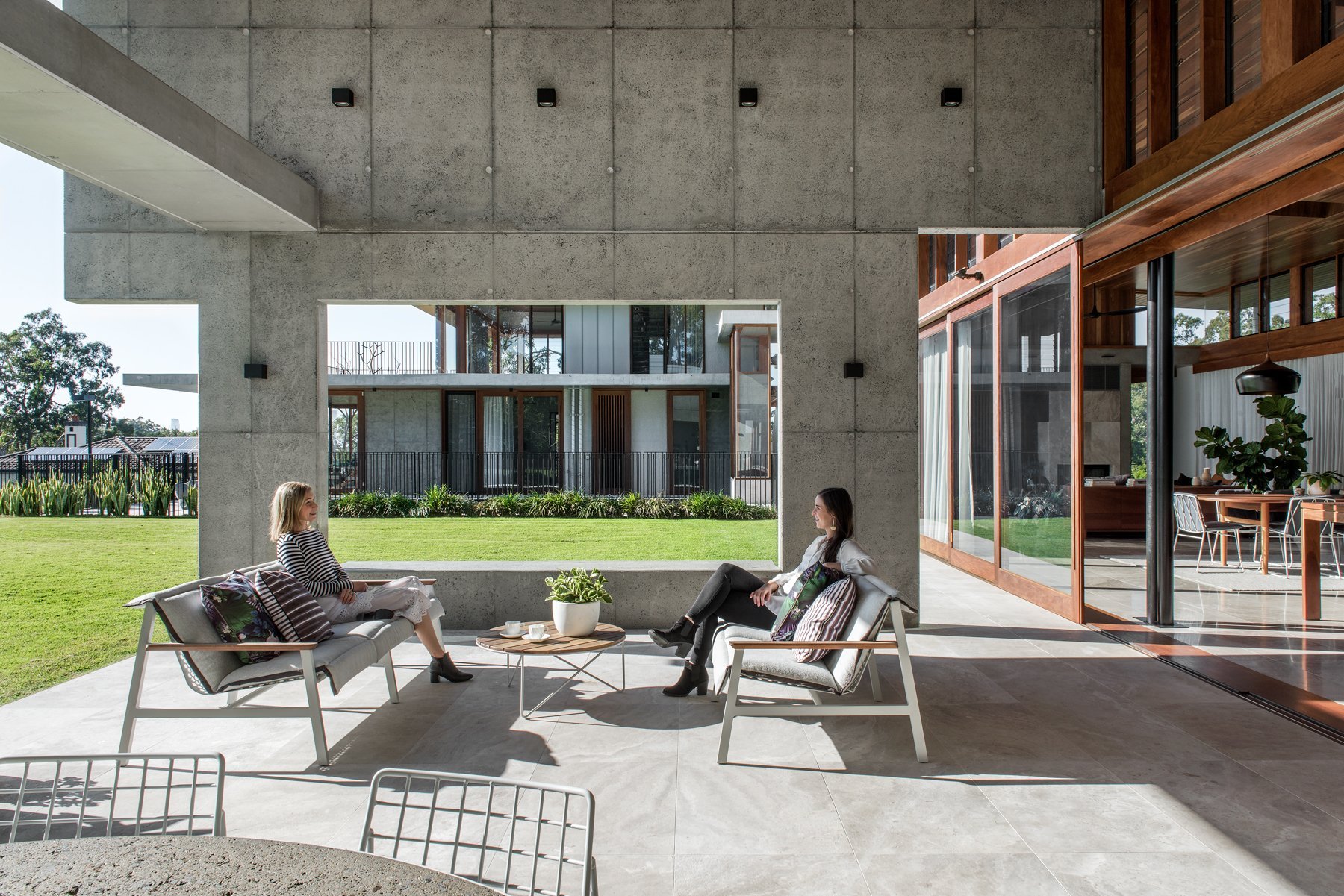 巢穴；鸟巢（需根据具体语境进一步准确理解，Nest有鸟巢之意，常见的如鸟巢（国家体育场）英文便是Bird's Nest ，此外Nest也有泛指的巢穴意思 ）这里姑且先翻译为巢穴  丨澳大利亚布里斯班丨Shaun Lockyer Architects-16