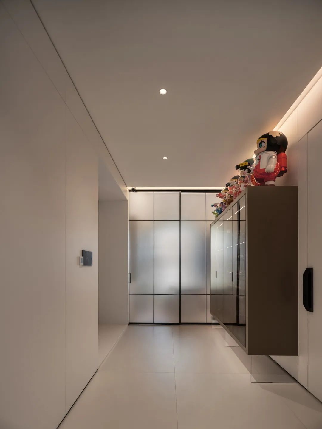 白色潮玩空间 · 光谱之家丨CQ Home-41