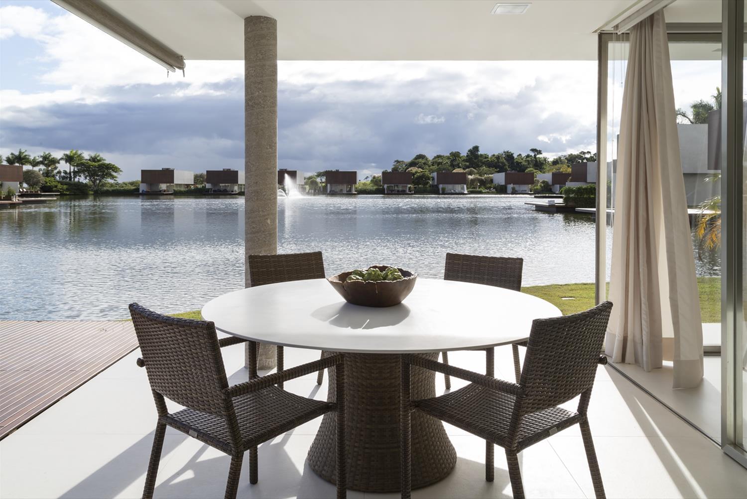 巴西 LORE 建筑事务所的绿色环保周末住宅设计-10