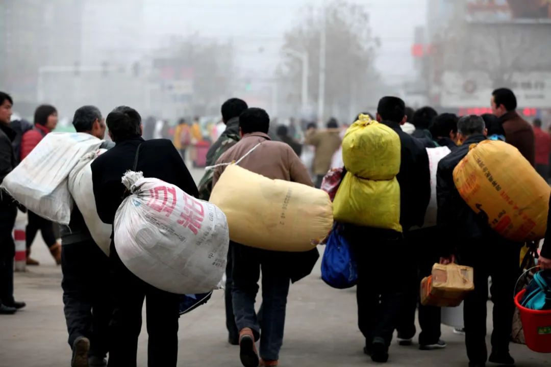 城市公共空间对流浪者的敌意设计丨中国广州-9