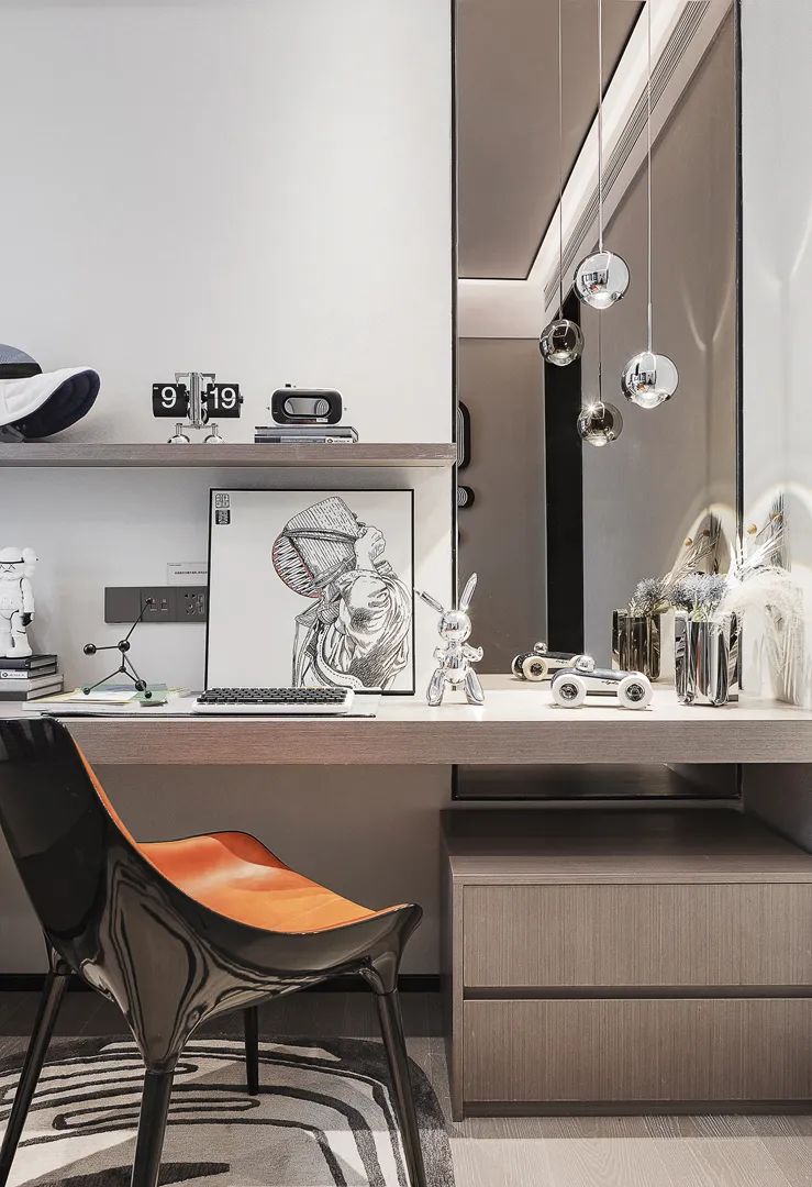 现代轻奢样板间，克莱因蓝演绎极致简约-18