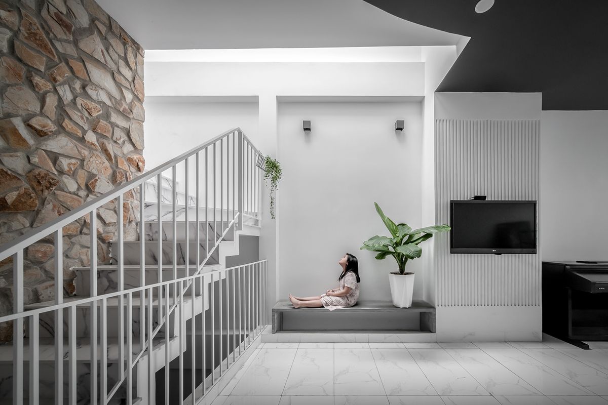 Ngôi nhà phố ấn tượng với mặt tiền bằng gạch kính | ZenVillas Vietnam-26