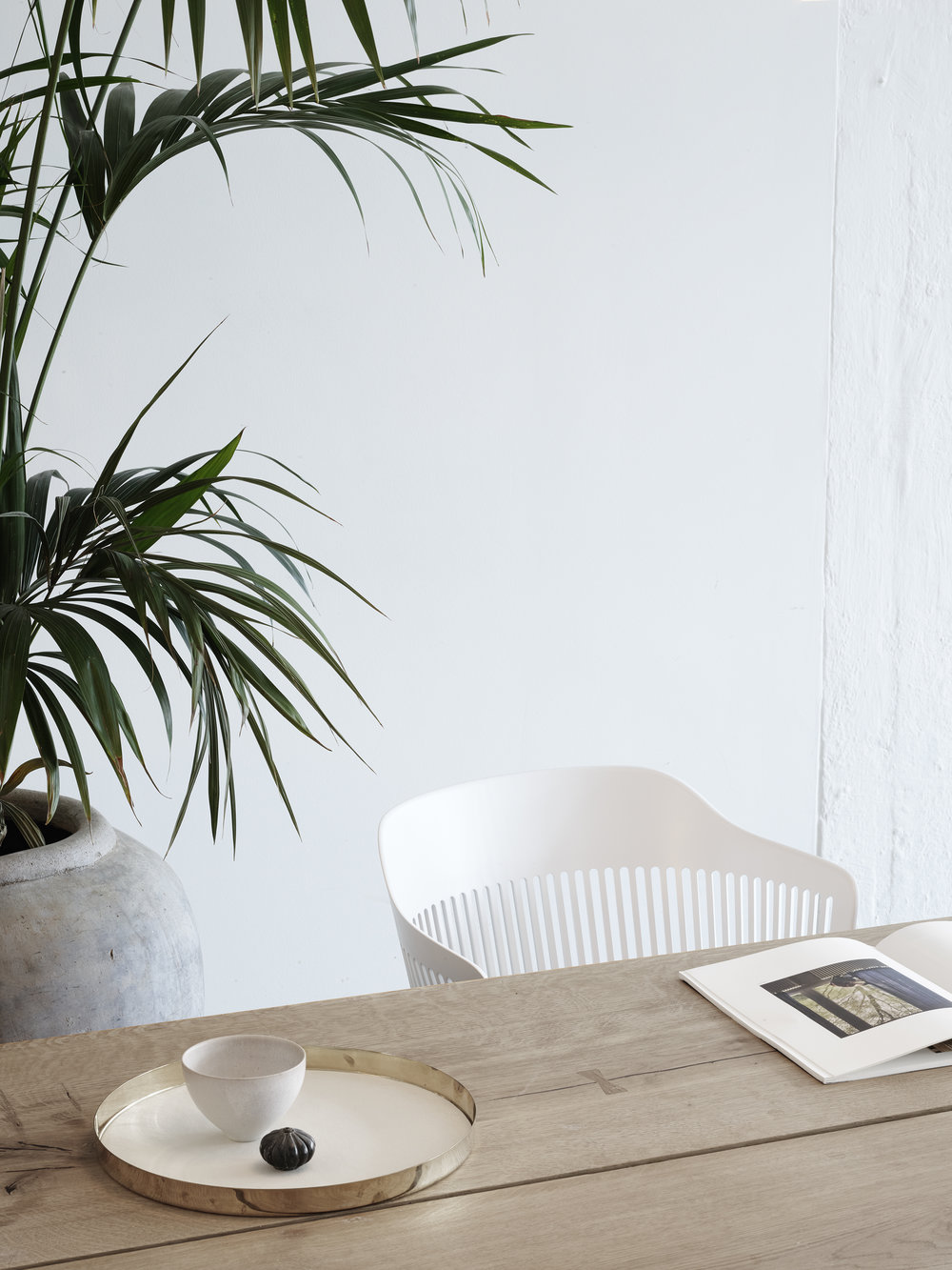 轻盈透明,经典重生的 AIIR chair-7