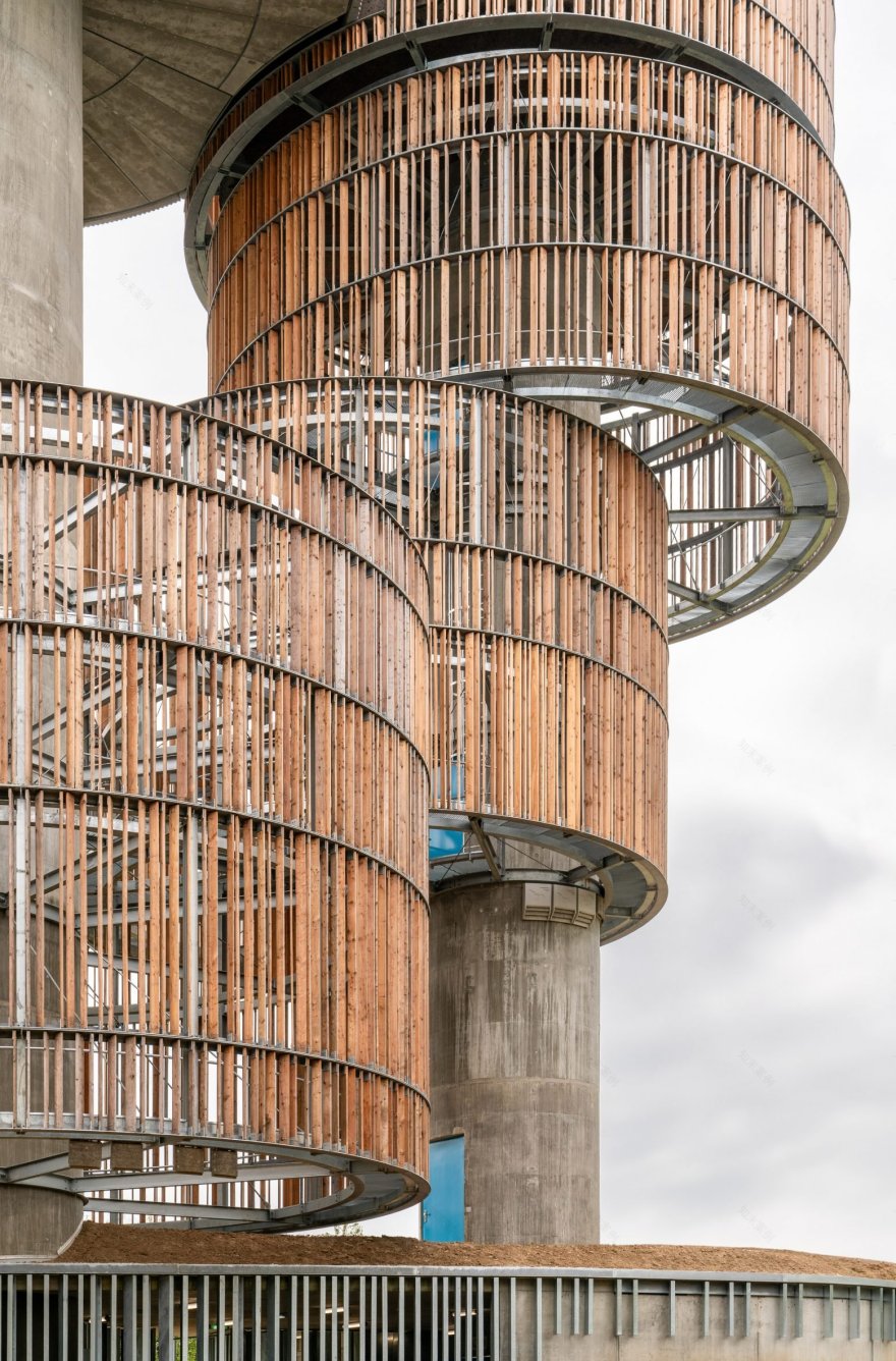 Temperaturas Extremas incorporates bird nests into tree-like Luxembourg water tower-13