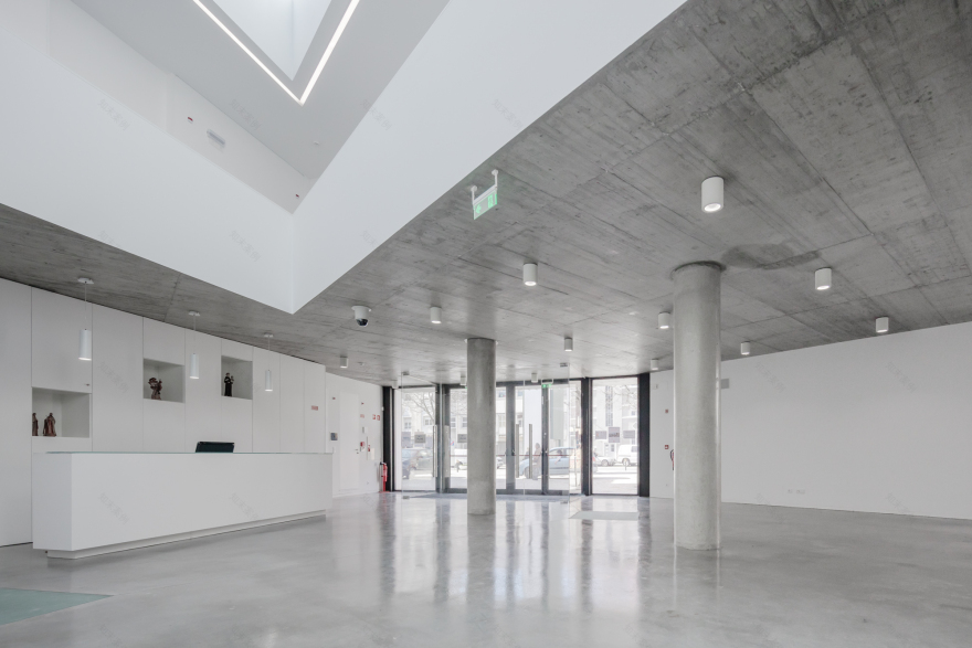 田园牧歌,莫什卡维迪的宗教中心,葡萄牙 / Plano Humano Arquitectos-16