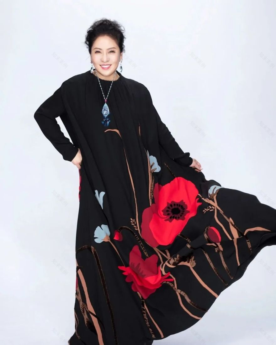 英明向太多媒体办公室丨时上建筑.沈墨-3