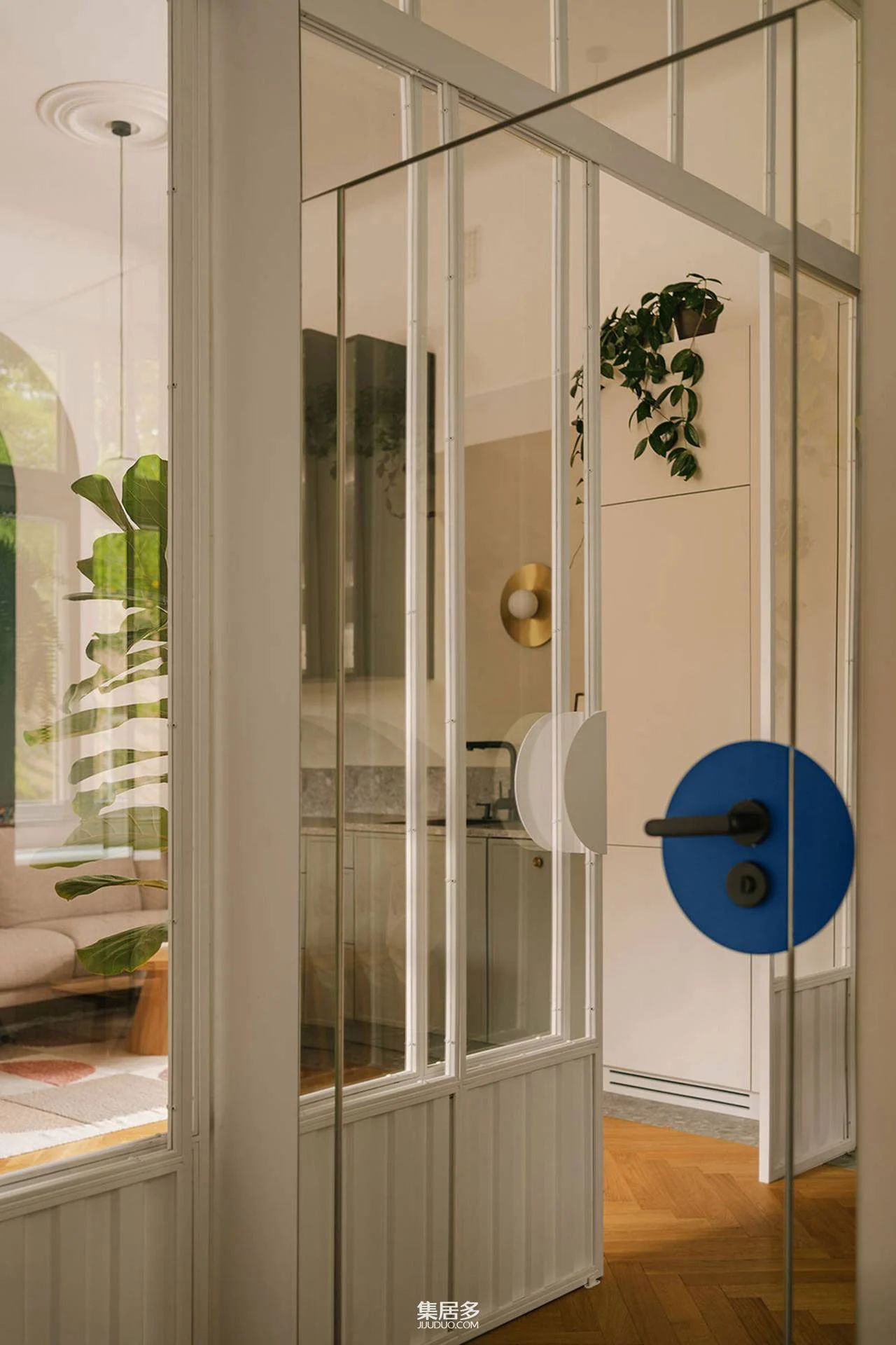 波南克拉科夫的美丽复古公寓设计丨波兰克拉科夫丨米科拉伊·伊万祖克-19