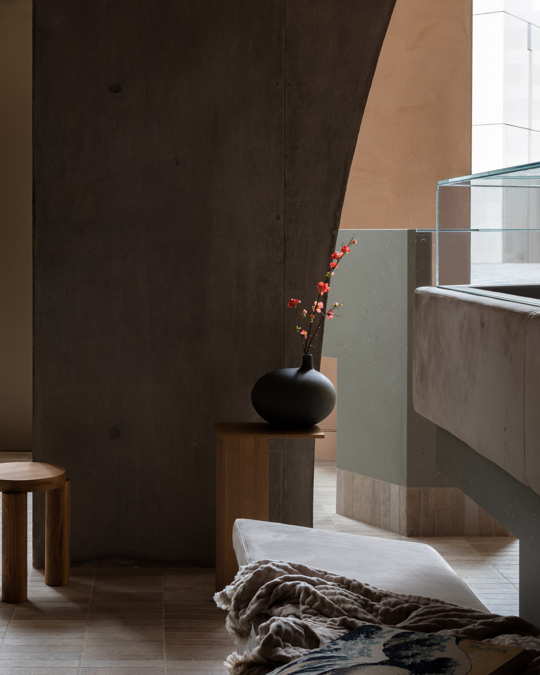 伦敦 Buckle Street Studios 酒店,玻璃砖墙与协作空间的完美结合-26