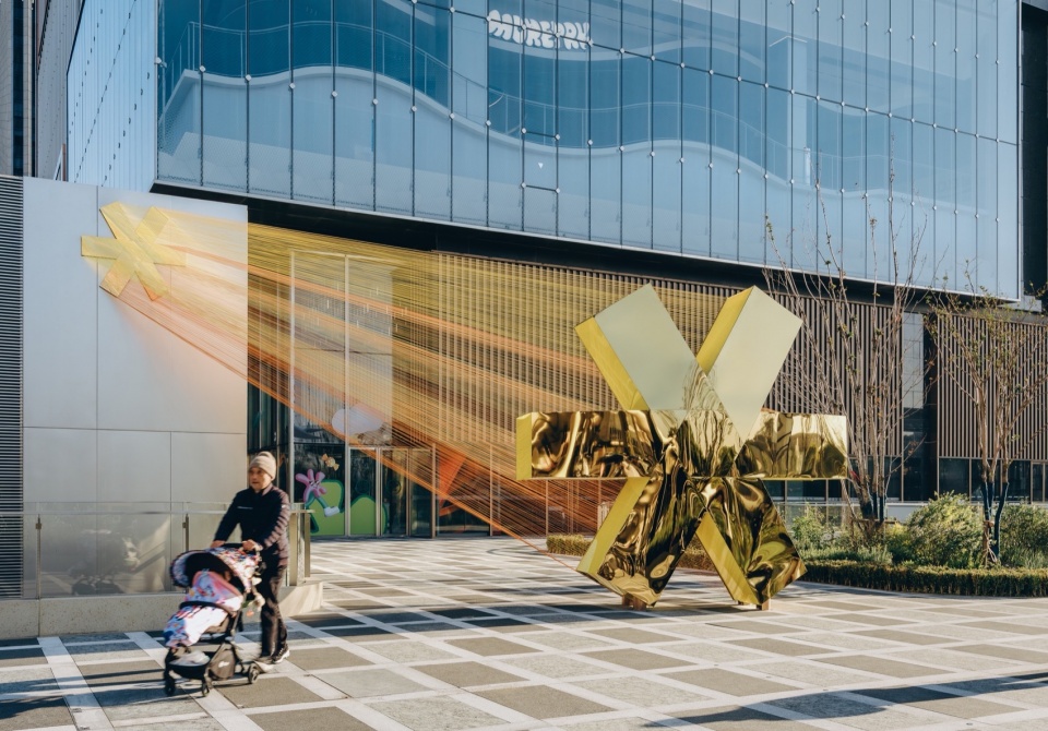 旋膜廊桥和六角金星丨中国上海丨众建筑,众建筑&友谊万岁-8