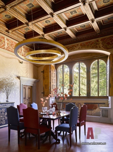 意大利托斯卡纳带壁画历史别墅修复丨娜塔莉亚·潘秋希娜-40