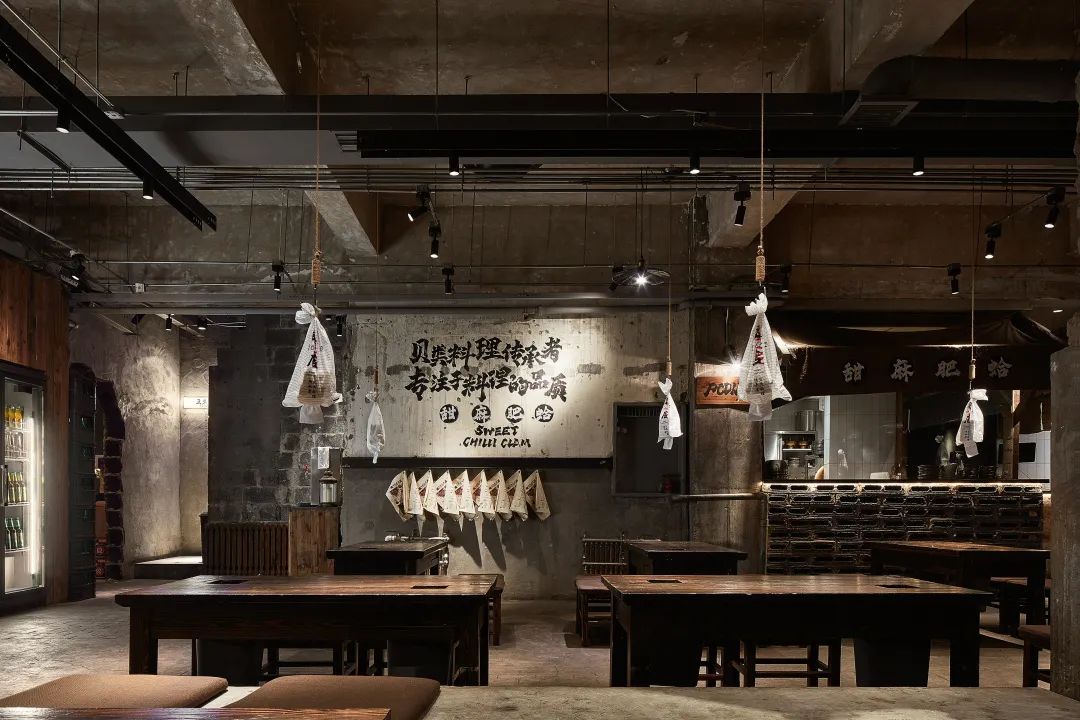 沈阳破店甜麻肥蛤总店 | 混搭美学的市井烟火气-11