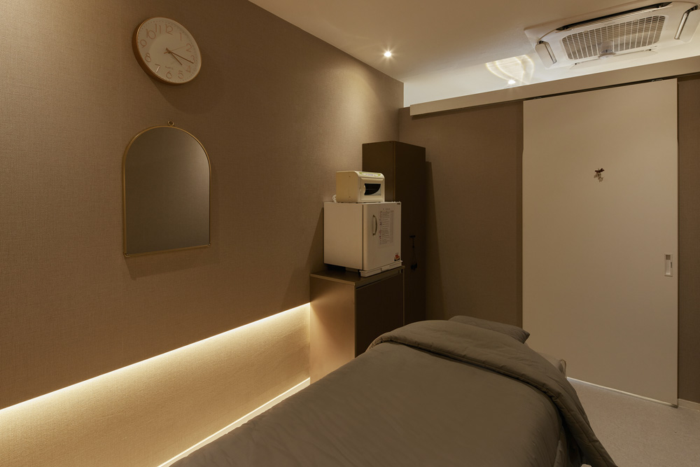 白色梦幻，高级感爆棚的 27 平米小户型设计-9