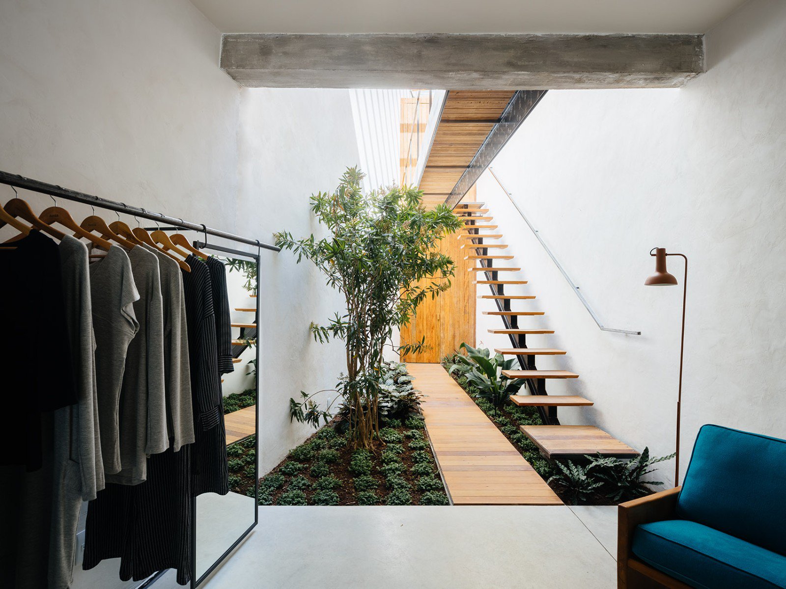 巴西圣保罗 Acolá 精品女装店  Vão Arquitetura-17