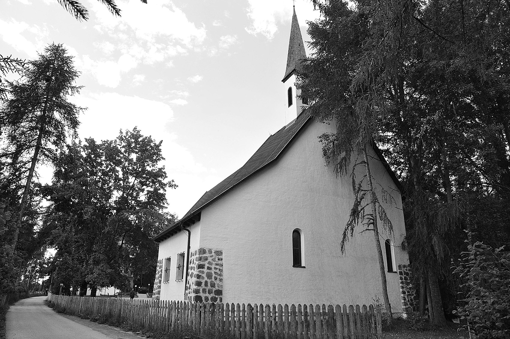 林中的圣约瑟夫教堂,意大利雷农 / Messner Architects-78
