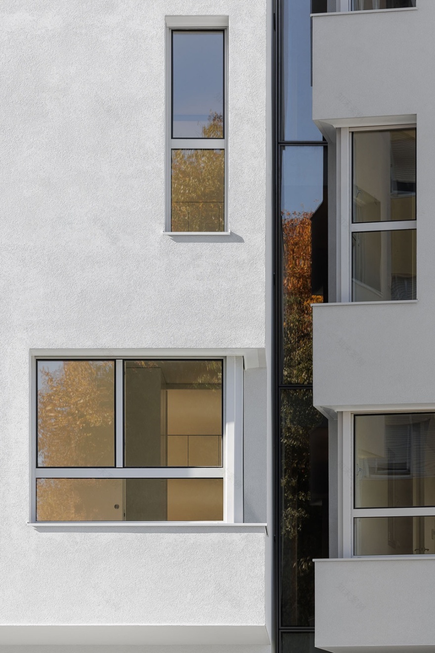 Nova Rio 住宅 | 极简主义与灵动开窗的完美融合-29