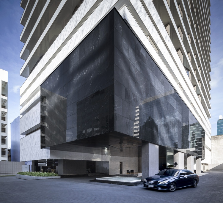 Saladaeng One  Openbox Architects-11