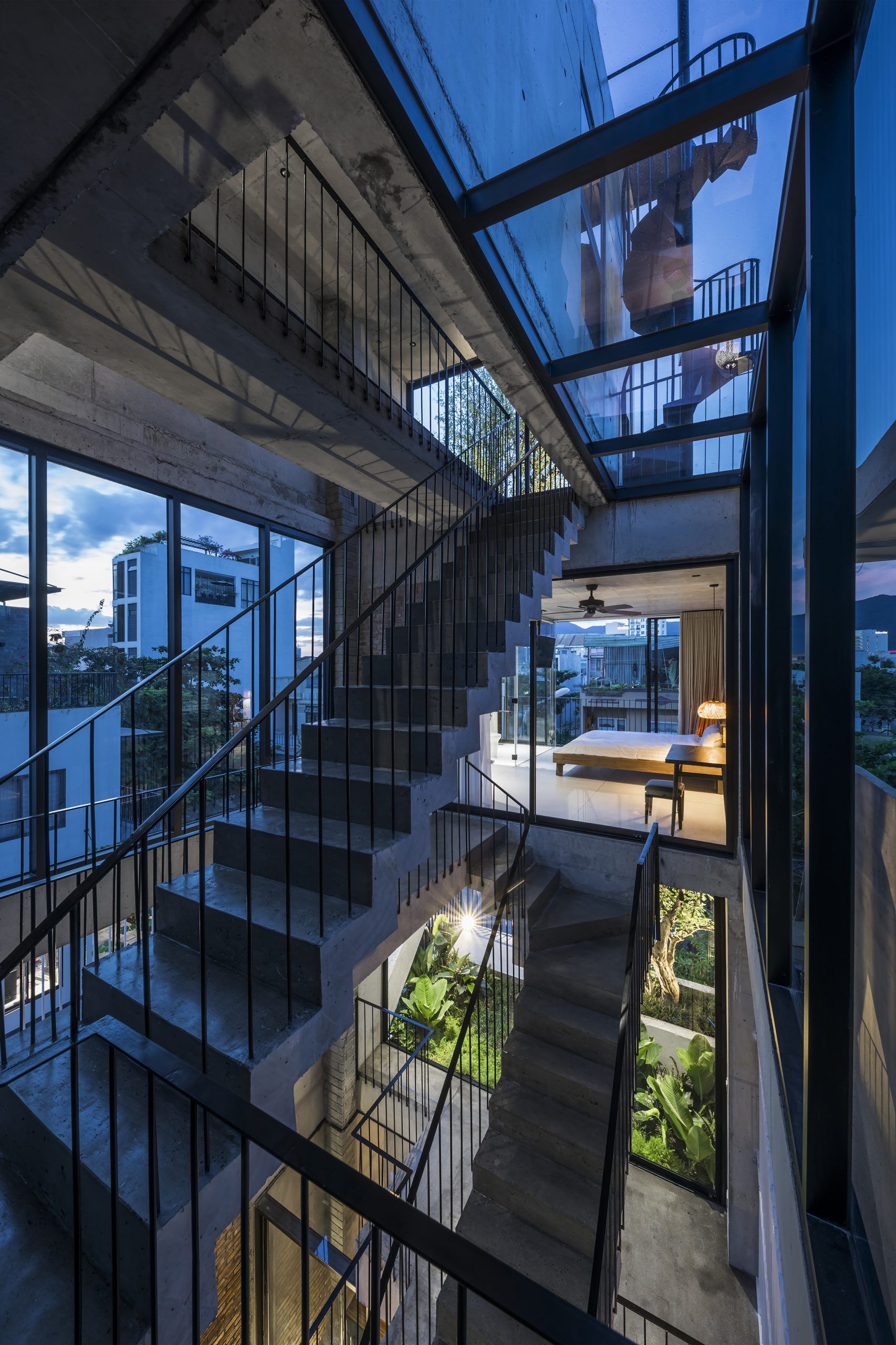 越南海滨四层混凝土住宅-53