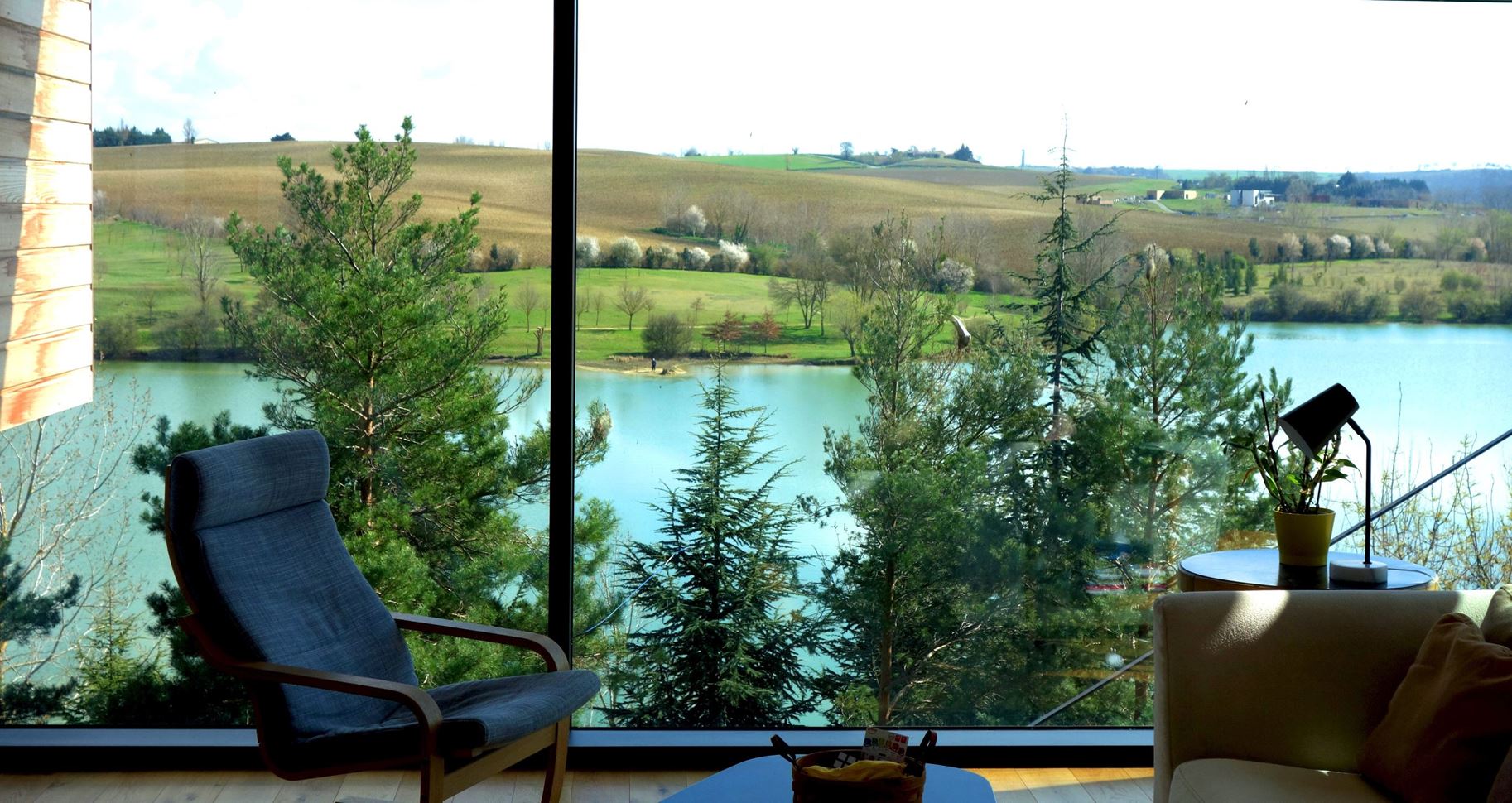 法国南部山间 M House，自然景观与建筑完美融合-21