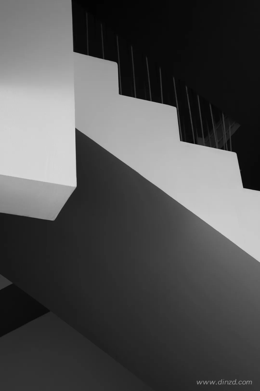 叛逆者 JYC 服饰办公空间 | 几何美学与功能性的完美融合-81